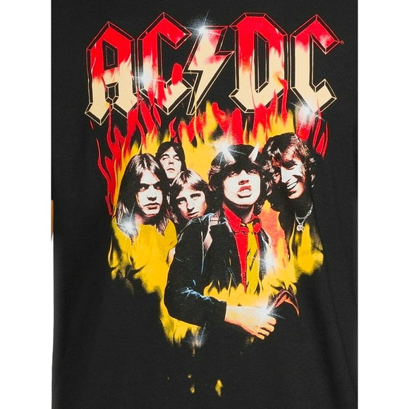Mens ACDC Short Sleeve Graphic Pullover Crew Neck Relaxed Fit T-Shirt NWT!!! - Picture 2 of 2